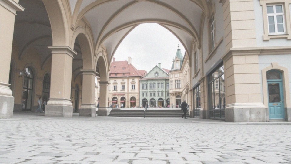 Jak architektura wpływa na charakter Rynku Jeleniogórskiego?