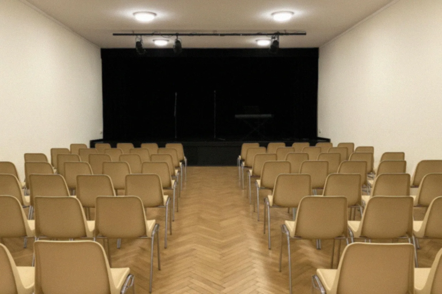 Kino dla Kobiet w Skierniewicach: „Song Sung Blue” w Kinoteatrze Polonez