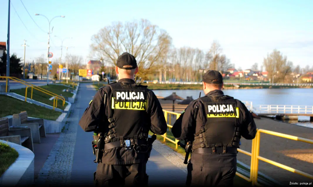 Wzmożone działania policji i ratowników WOPR na Zalewie Zadębie